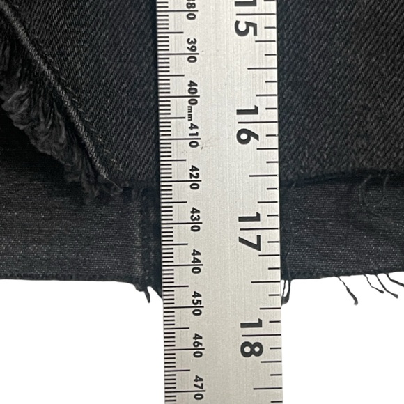 We The Free Black Denim Mini Skirt with Raw Hem 0B920063 NWT Size 27 - Picture 6 of 10